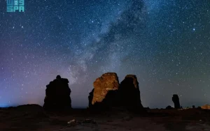 Алула: Где завораживающая природа и звездные ночи создают идеальное место для созерцания звезд