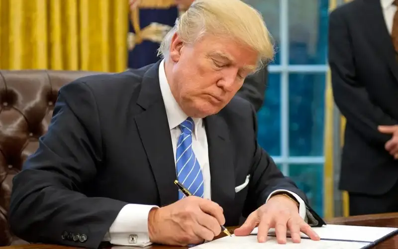 Колумбия сталкивается с угрозой аккредитации со стороны администрации Трампа
