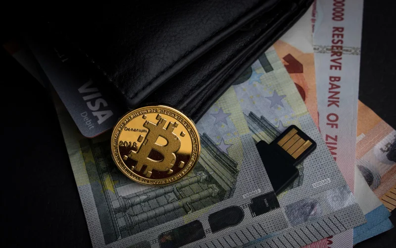 Emirates начнет принимать криптовалюту в партнерстве с Crypto.com