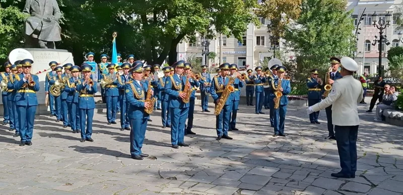 Военный оркестр Казахстана выступил на фестивале «Спасская башня» в Москве