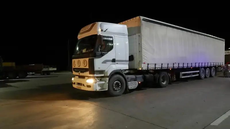 Токаев поручил ускорить развитие транзитных коридоров в Казахстане