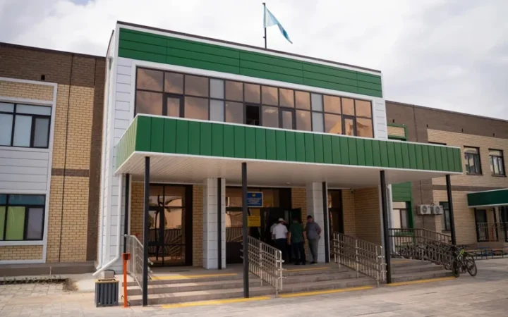 В Казахстане строят сотни школ и реформируют систему образования