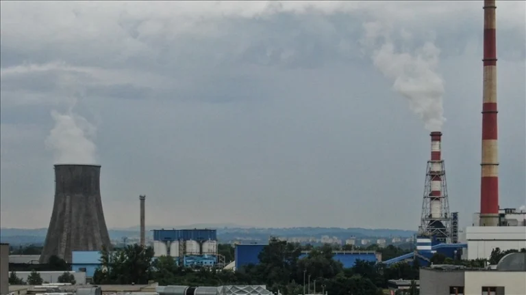 Мировые выбросы углерода бьют рекорды, приближая климатический порог