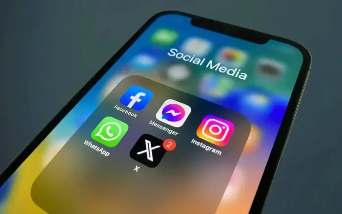 Возрастные ограничения для соцсетей и гаджетов в школах: дебаты в Мажилисе