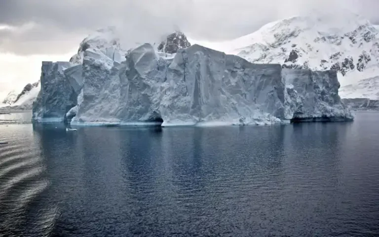 Ученые предупреждают: тысячи ледников могут исчезнуть ежегодно из-за потепления