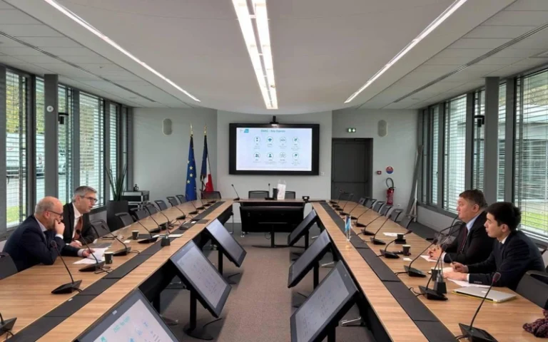 Казахстан и Франция укрепляют сотрудничество в подготовке авиационных кадров