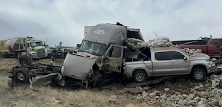 Массовое ДТП в Колорадо: четверо погибших, десятки пострадавших