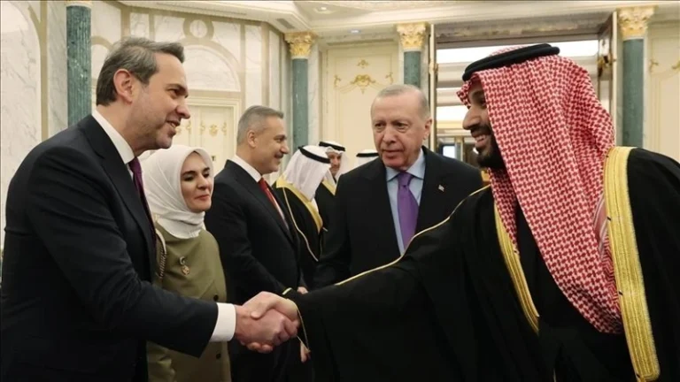 Турция и Саудовская Аравия инвестируют $2 млрд в солнечную энергетику