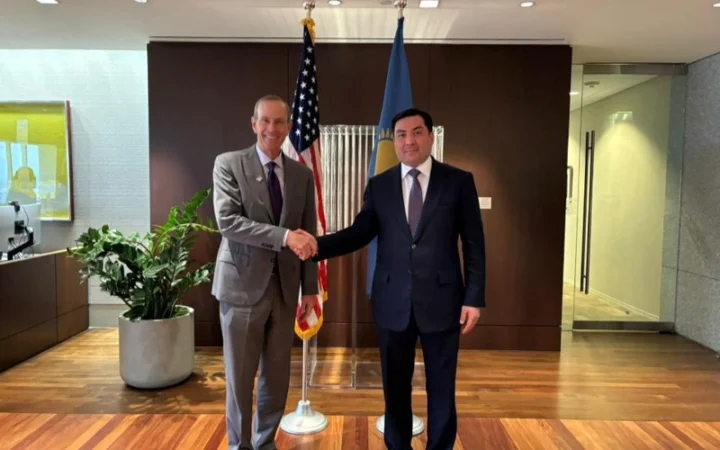 Казахстан и Chevron обсудили развитие нефтегазовых проектов и экспортных маршрутов