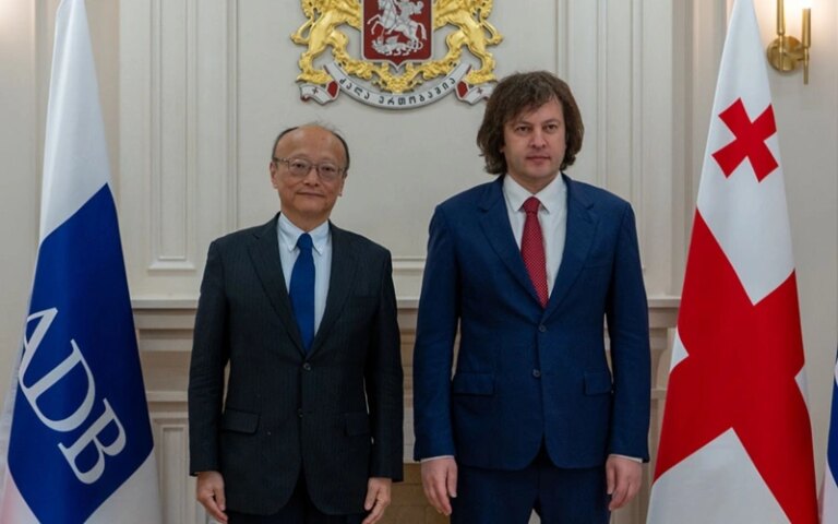 АБР укрепляет сотрудничество с Грузией в развитии и региональных связях