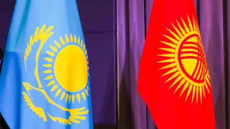 Садыр Жапаров выразил соболезнования в связи с кончиной Мухтара Шаханова