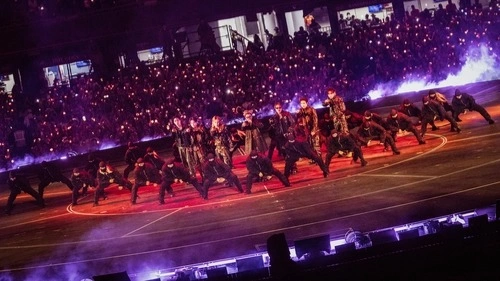 Турне BTS в Мексике: аншлаги на стадионах и встреча с президентом страны