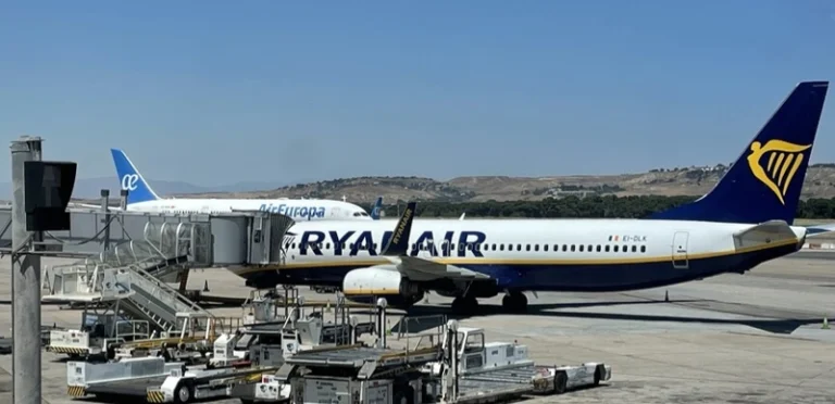 Ryanair меняет правила рассадки семей после давления антимонопольных органов