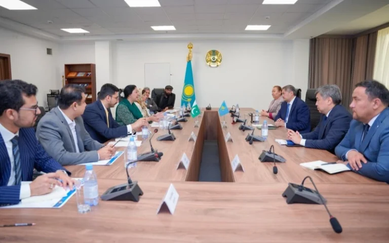 Казахстан и Пакистан расширяют сотрудничество в сфере высшего образования и науки