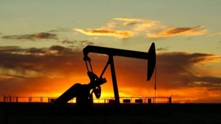 В Казахстане снизилась добыча нефти при росте производства нефтепродуктов