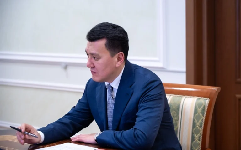В Казахстане отметили День учителя: итоги реформ и развитие инфраструктуры